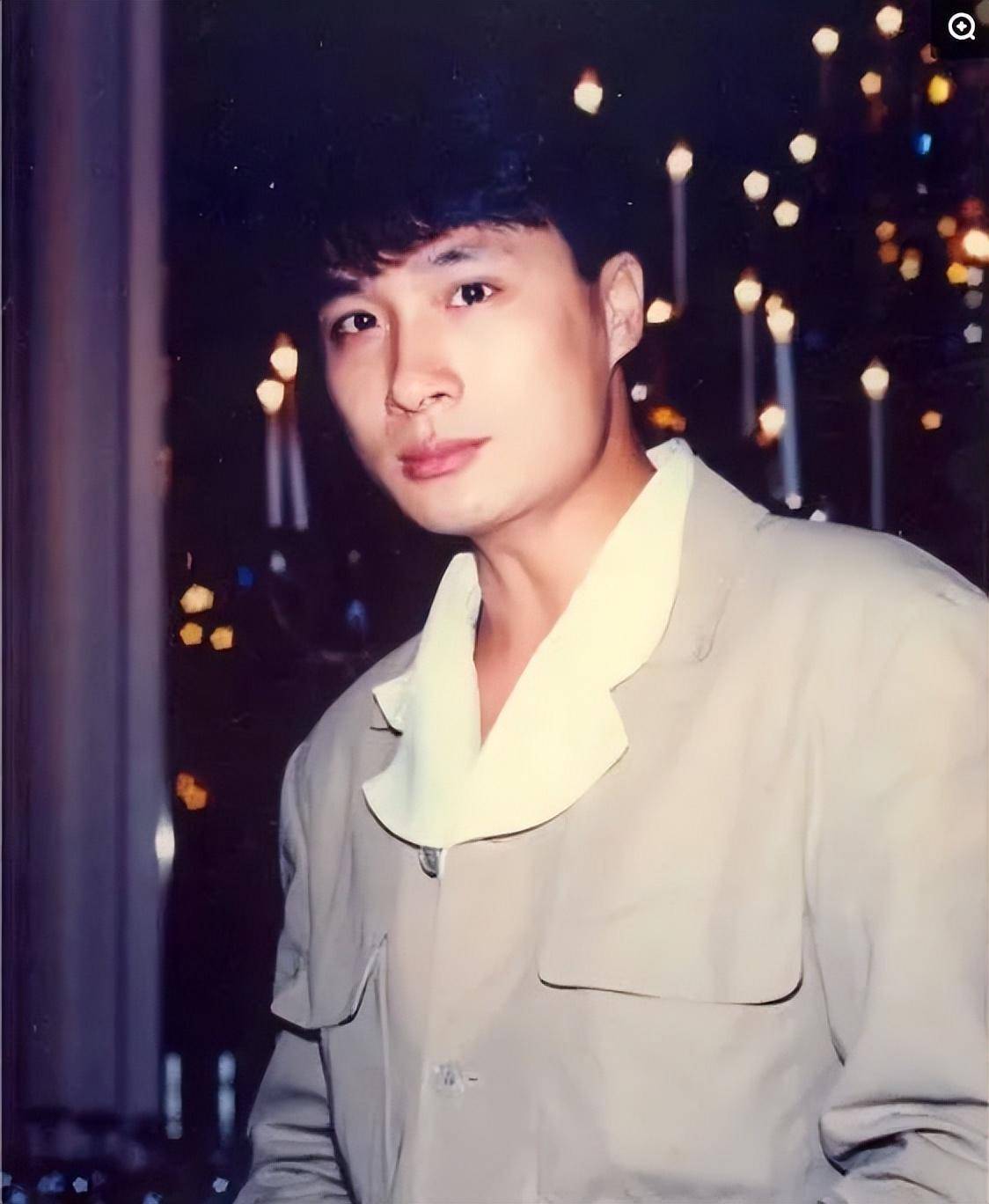 两度输给刘德华,想吃软饭的吴镇宇,如何变身成华语片无冕之王?
