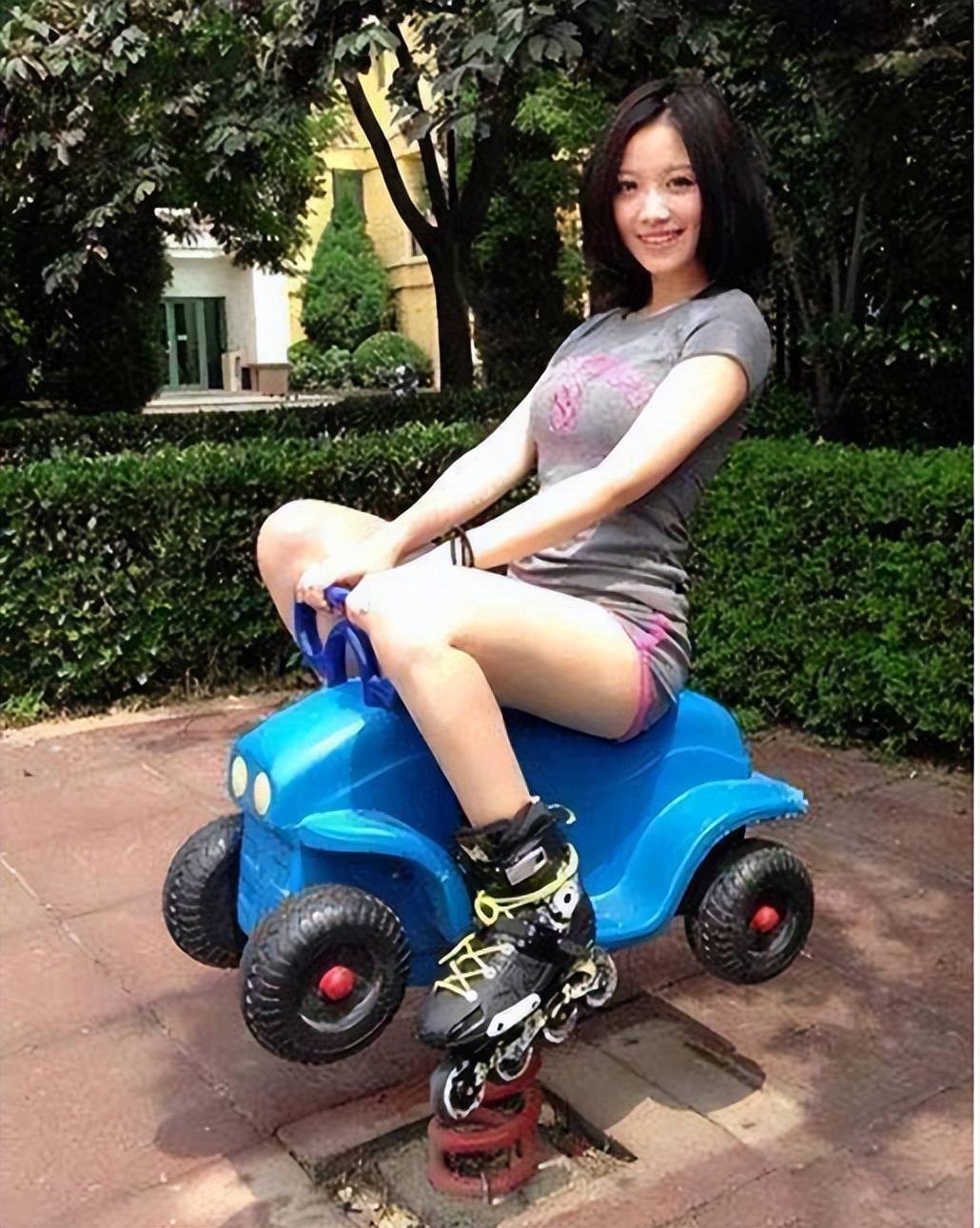 姚贝娜:脸上时常带着笑容,背后经历如此心酸,全裸写真上的伤疤