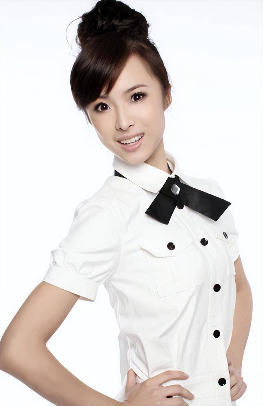 "美女主持"王萌萌,24岁嫁42岁丈夫,现在对患病丈夫不离不弃