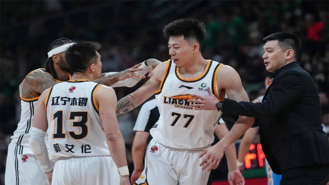 张镇麟离队原因大反转，辽篮这次洗白难了，杨鸣爱将冲动决定