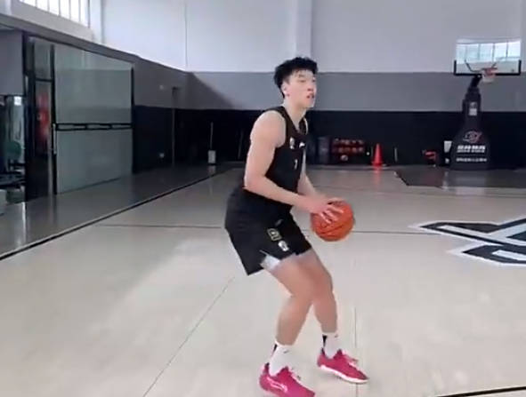 终于来了！广东最强3D锋线正式崛起，这可是杜锋的争冠法宝！