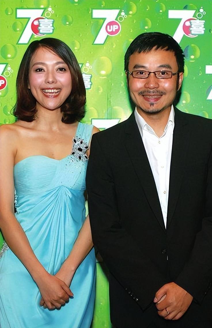 杨乐乐哽咽聊与汪涵婚姻,很累很复杂,婚姻也是一场跟自己的和解