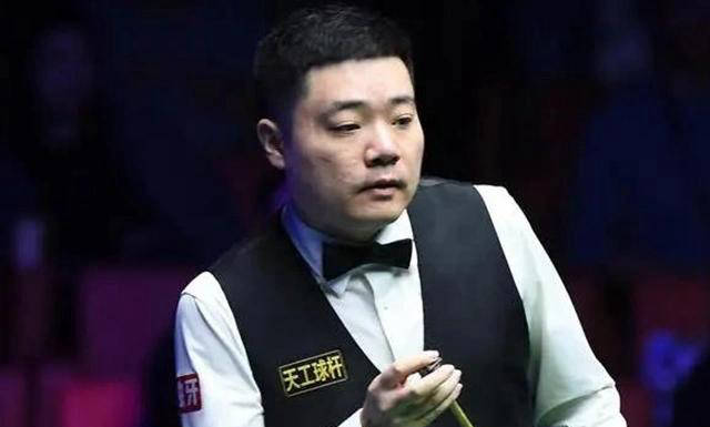 斯诺克英格兰公开赛：丁俊晖与斯佳辉强势晋级，刘宏宇遗憾出局