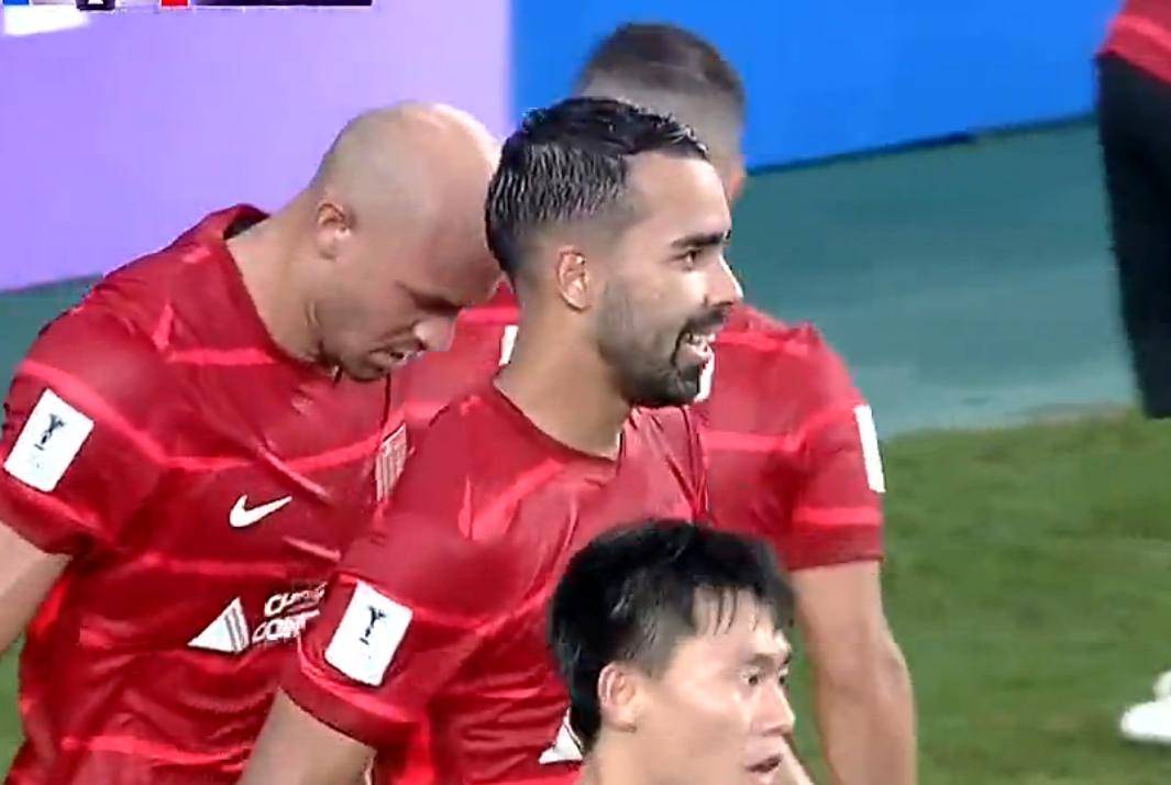 真汉子！徐正源拒绝投降，成都踢亚冠竭尽全力，蓉城高层应该脸红