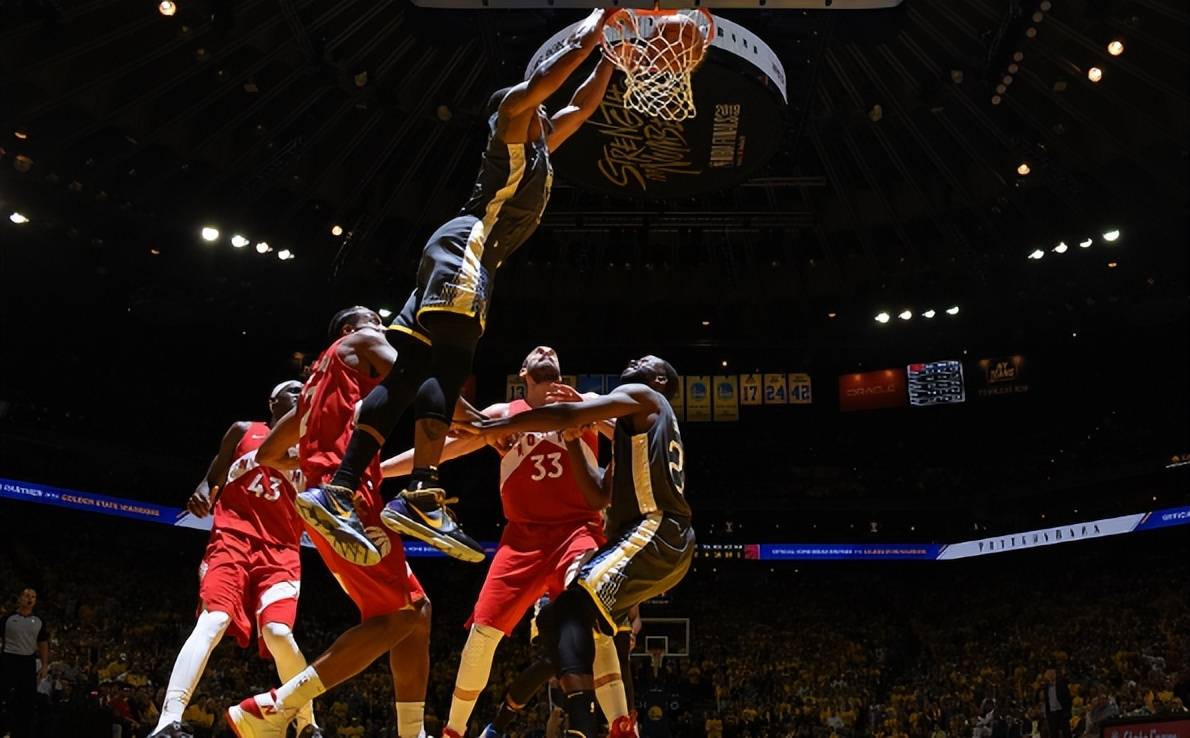 勇士王朝梦碎！猛龙4-2逆袭，队史首夺NBA总冠军