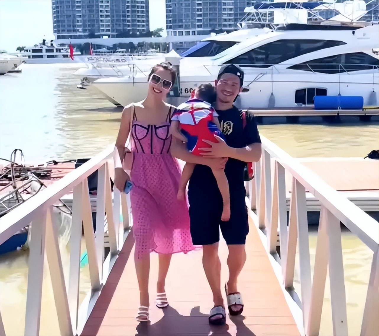 大难临头各自飞!嘎子刚被拘3天,老婆郭姗姗就和他"划清界限"