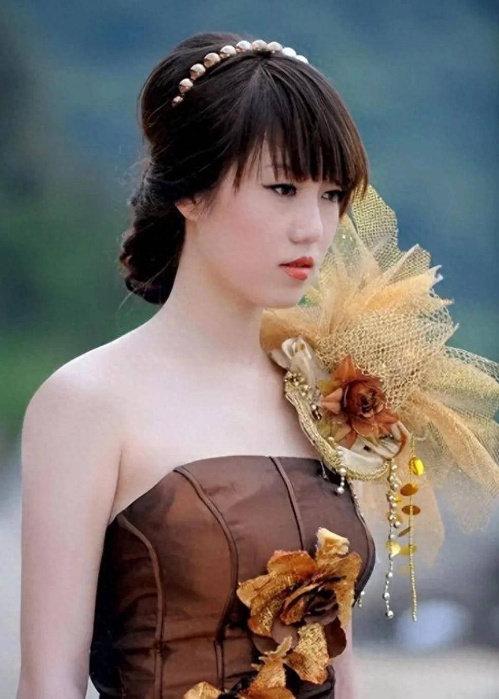 最红"裸模"张筱雨,一年拍21套人体写真,现在40岁却仍未婚
