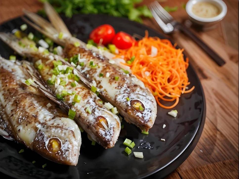 迪拜土豪的宴会，每桌只有一道菜，直接用手抓着吃，网友：真香！-华闻时空