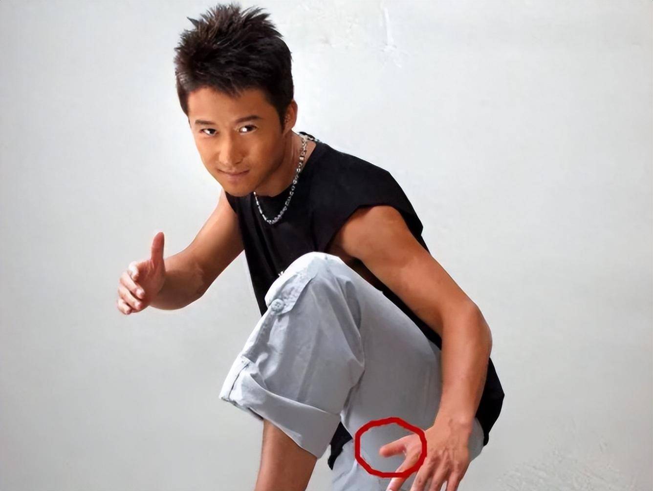 "中国硬汉"吴京:从"混小子"到实力演员,该感谢的人是他!