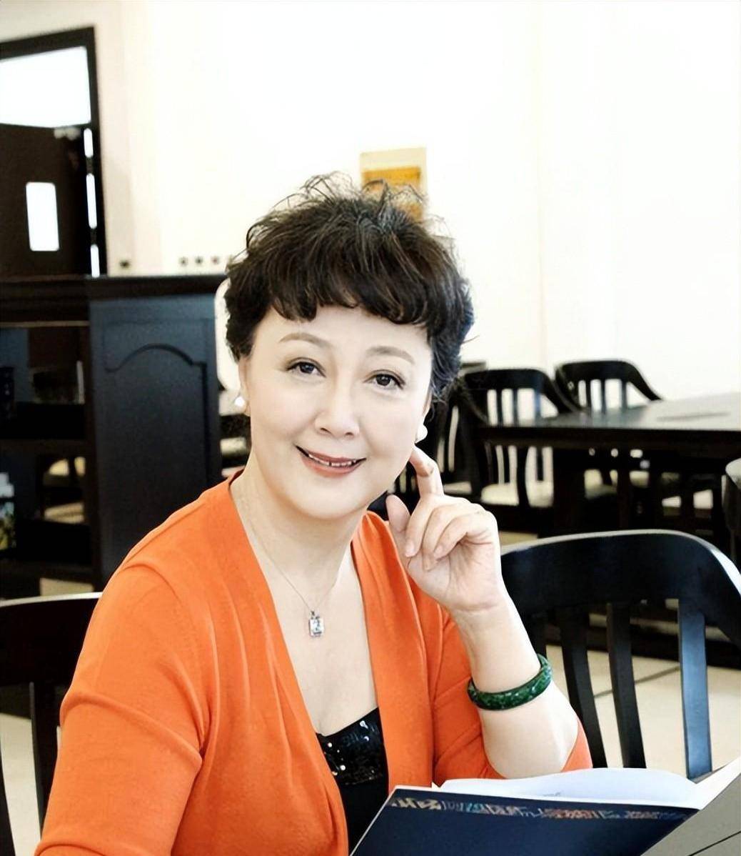 演员赵静:嫁给粉丝相守46年零绯闻,现在生活更是美满又幸福