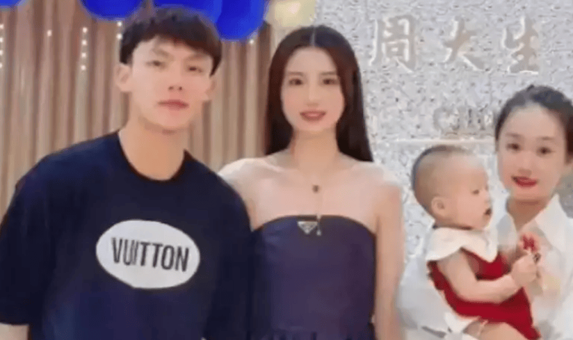 徐杰回老家团聚！带上宏远发的月饼 还有一大笔奖金 一家人其乐融融
