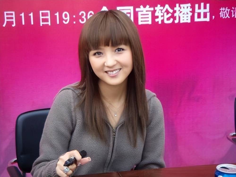 何洁:婚内不忠诚却倒打一耙,3个孩子2个爹,她到底在折腾什么?