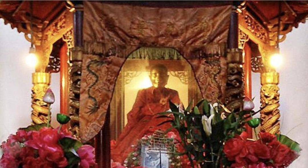 我国寺庙里一尊千年不腐的"肉身佛",现成为日本的国宝"国宝"