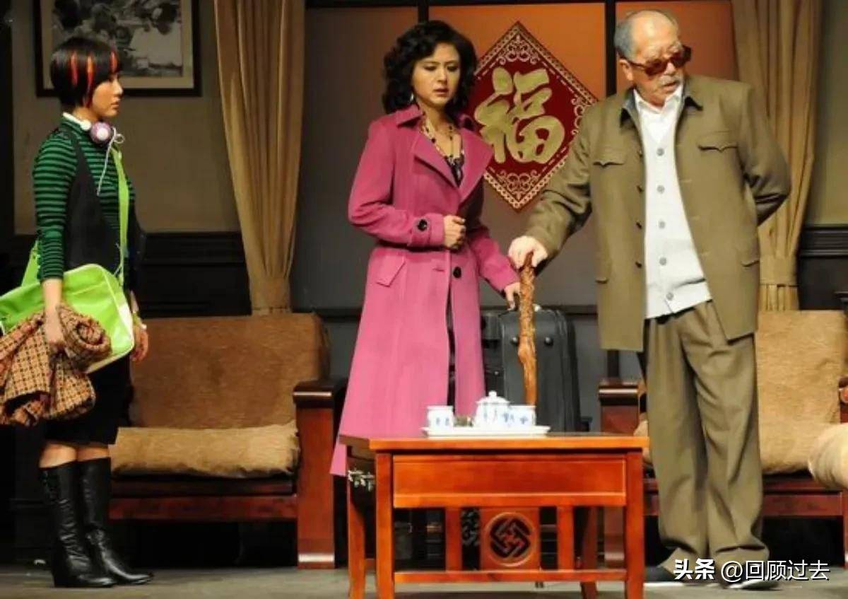 周玲不为人知的一面:从平凡到非凡,艺术之路为何如此刺激人心?