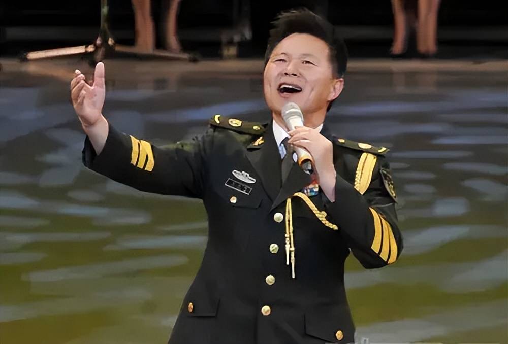 歌唱家王宏伟:3岁丧父,母亲为儿女守寡48年,今苦尽甘来无遗憾