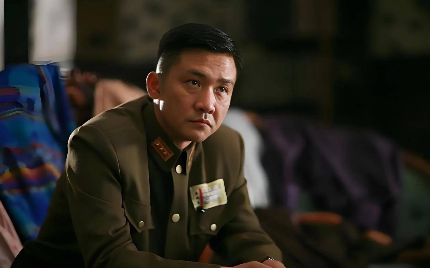 6070后10位顶流老戏骨,阳刚硬汉男演员,低调荷尔蒙一触即发