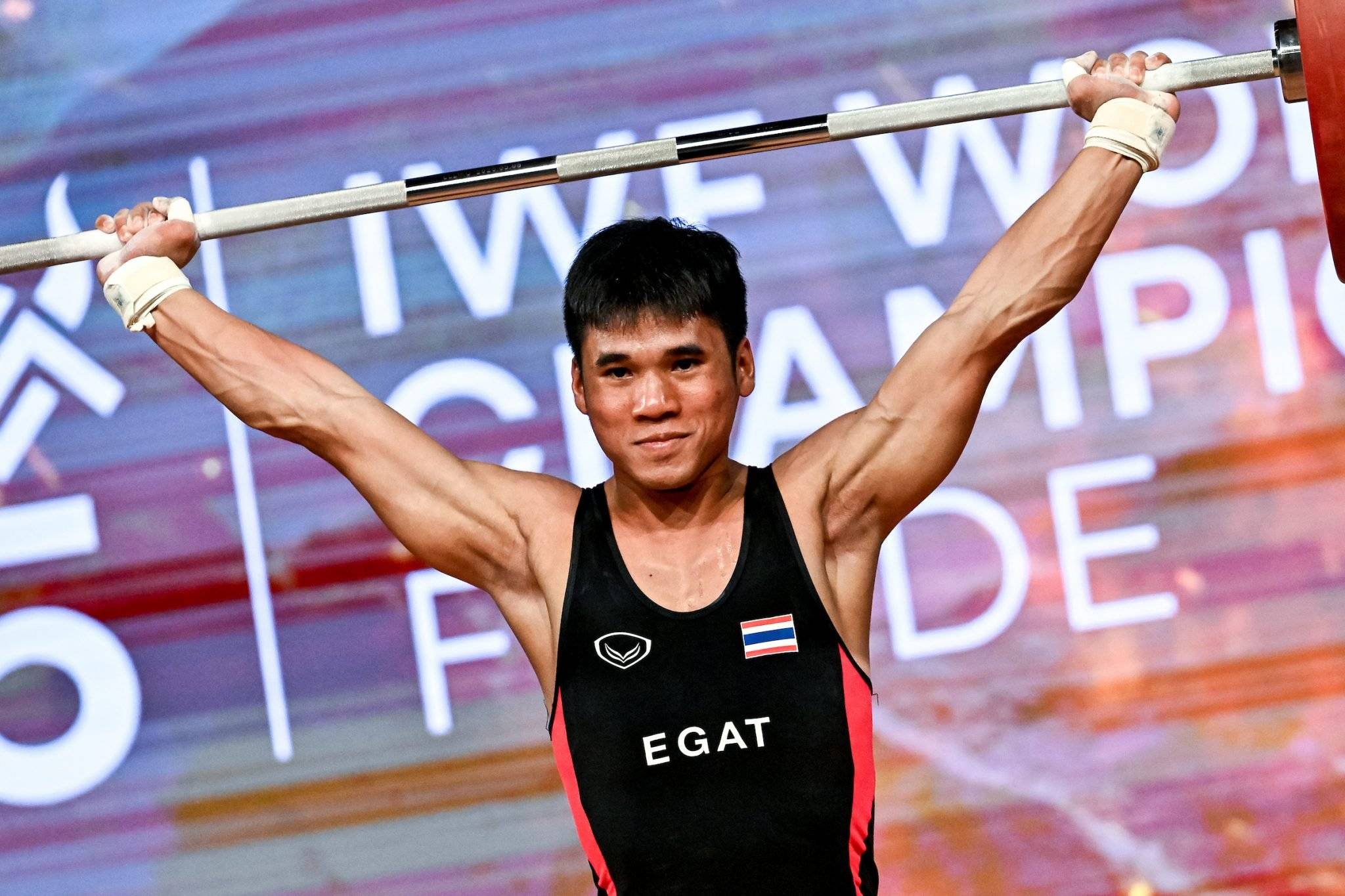 新奥运周期实现开门红,世锦赛王浩拼得两金,为中国举重续写辉煌