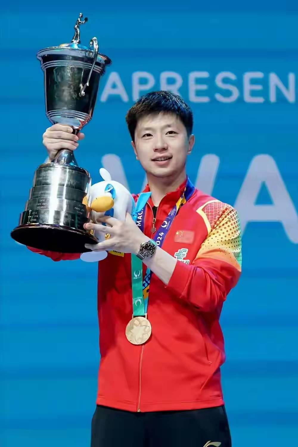 马龙又有新动作,乒乓圈都在等他的新亮相