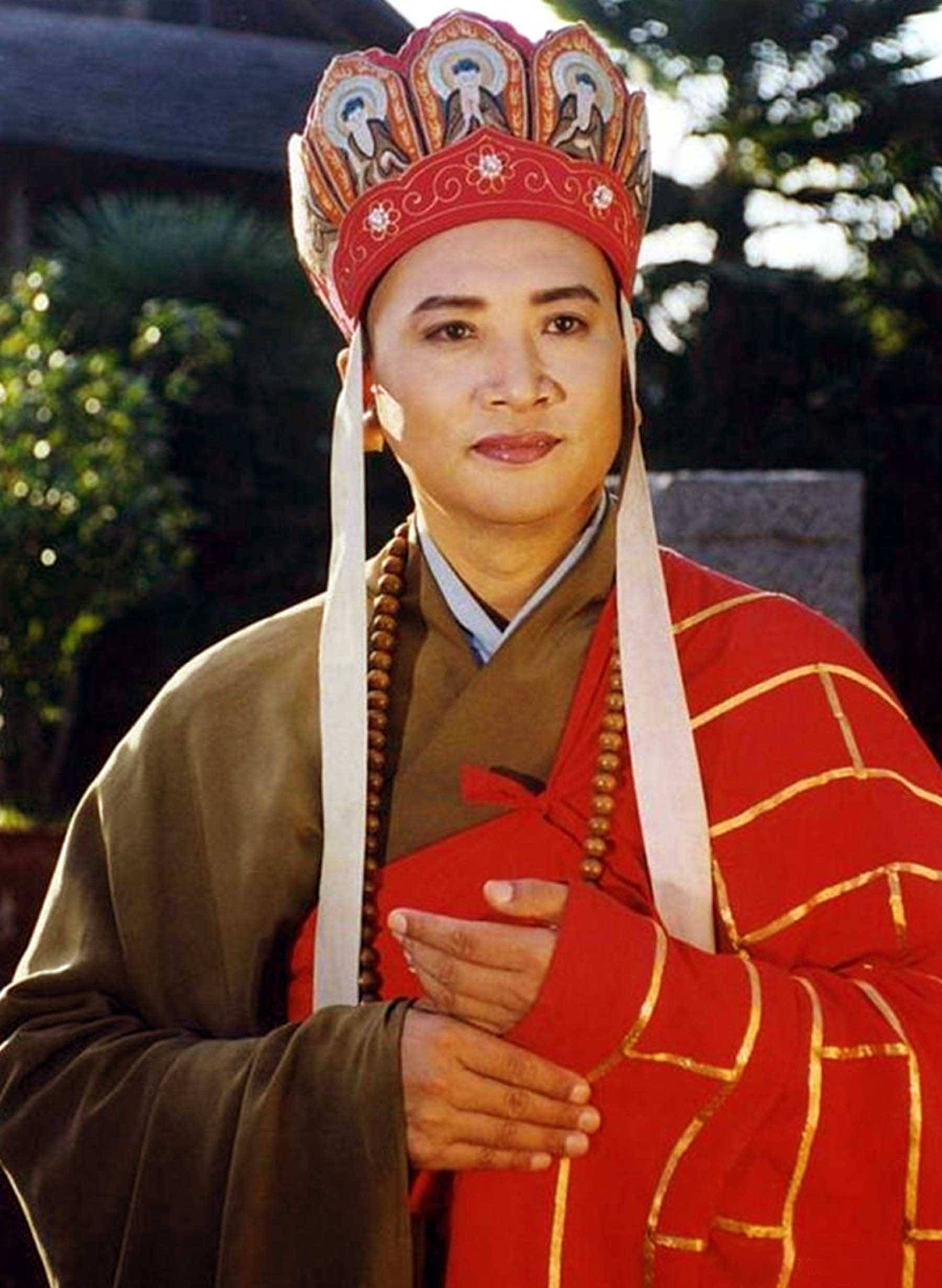 唐僧迟重瑞娶大11岁的女富豪没有亲生儿女当了多年后爸
