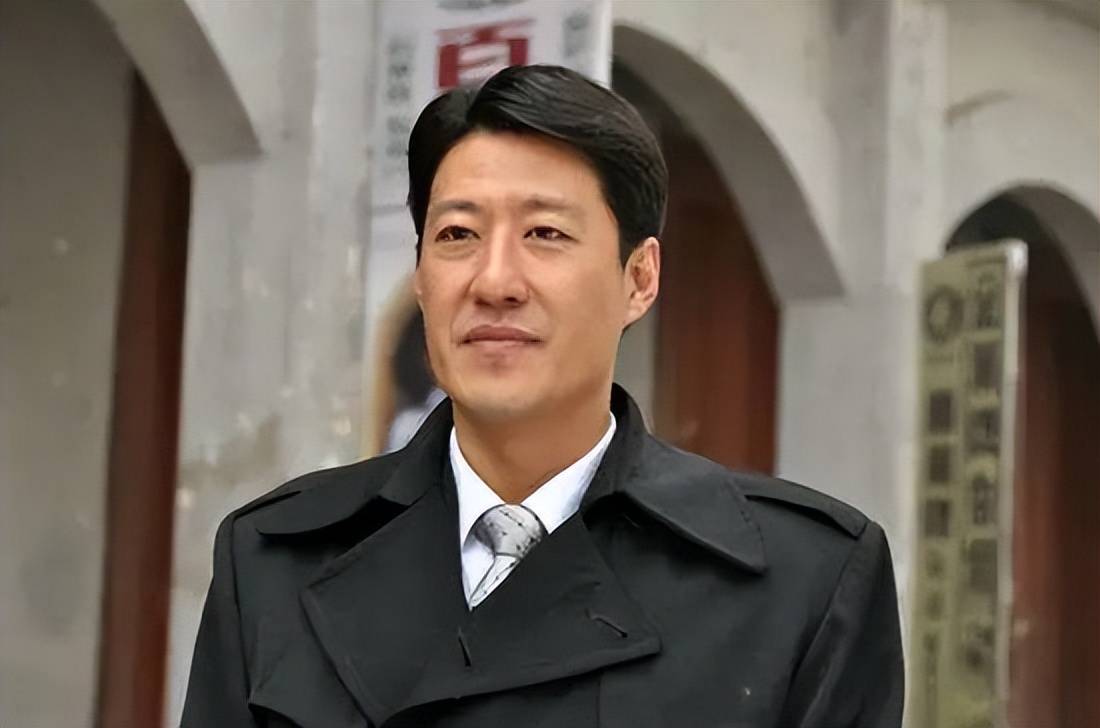 嫁给大13岁演员于震,是辛月最正确的决定,婚后被丈夫宠成宝