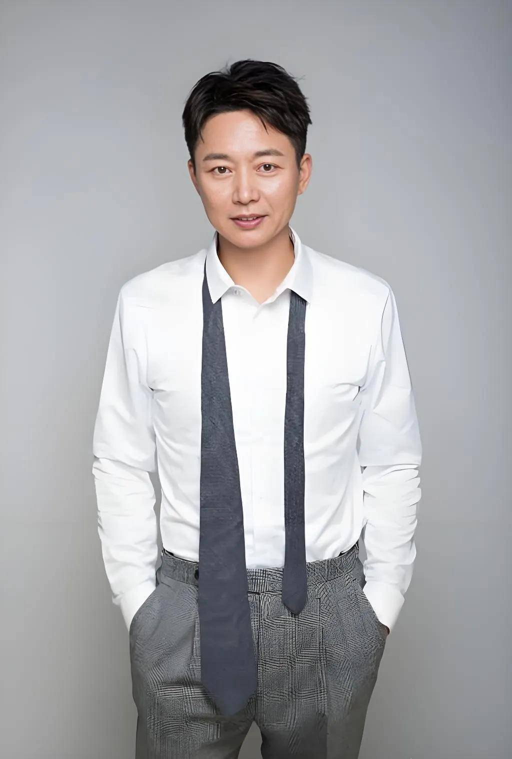 6070后10位顶流老戏骨,阳刚硬汉男演员,低调荷尔蒙一触即发