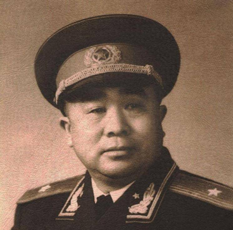 开国少将把儿子送进"8341",35年后,儿子成武警部队副司令员