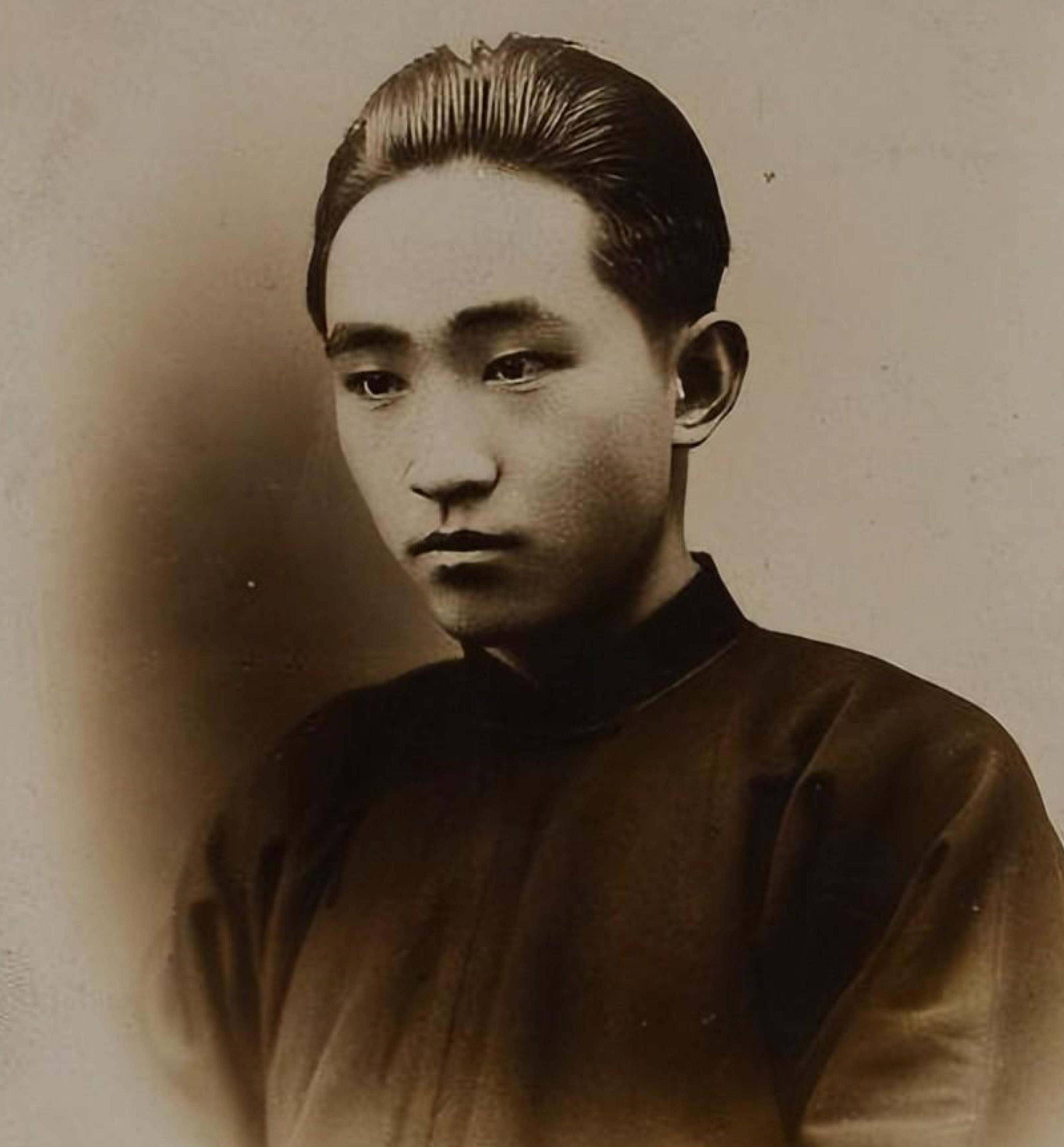 民国第一浪子袁克文,从"二皇子"到青帮大佬,后人之中人才辈出