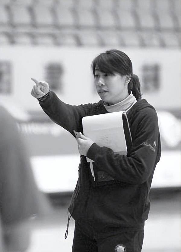 女篮名将王芳:退役后官至副厅级,儿子和弟媳都是篮球国手