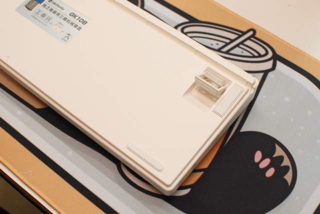 格之格GK108无线机械键盘:办公桌上的“麻将搭子”