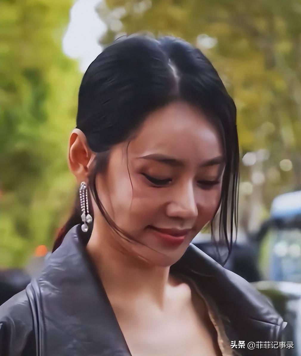 妈呀秋瓷炫瘦了这么多!满脸皱纹眼神疲惫,网友:差一点没认出来