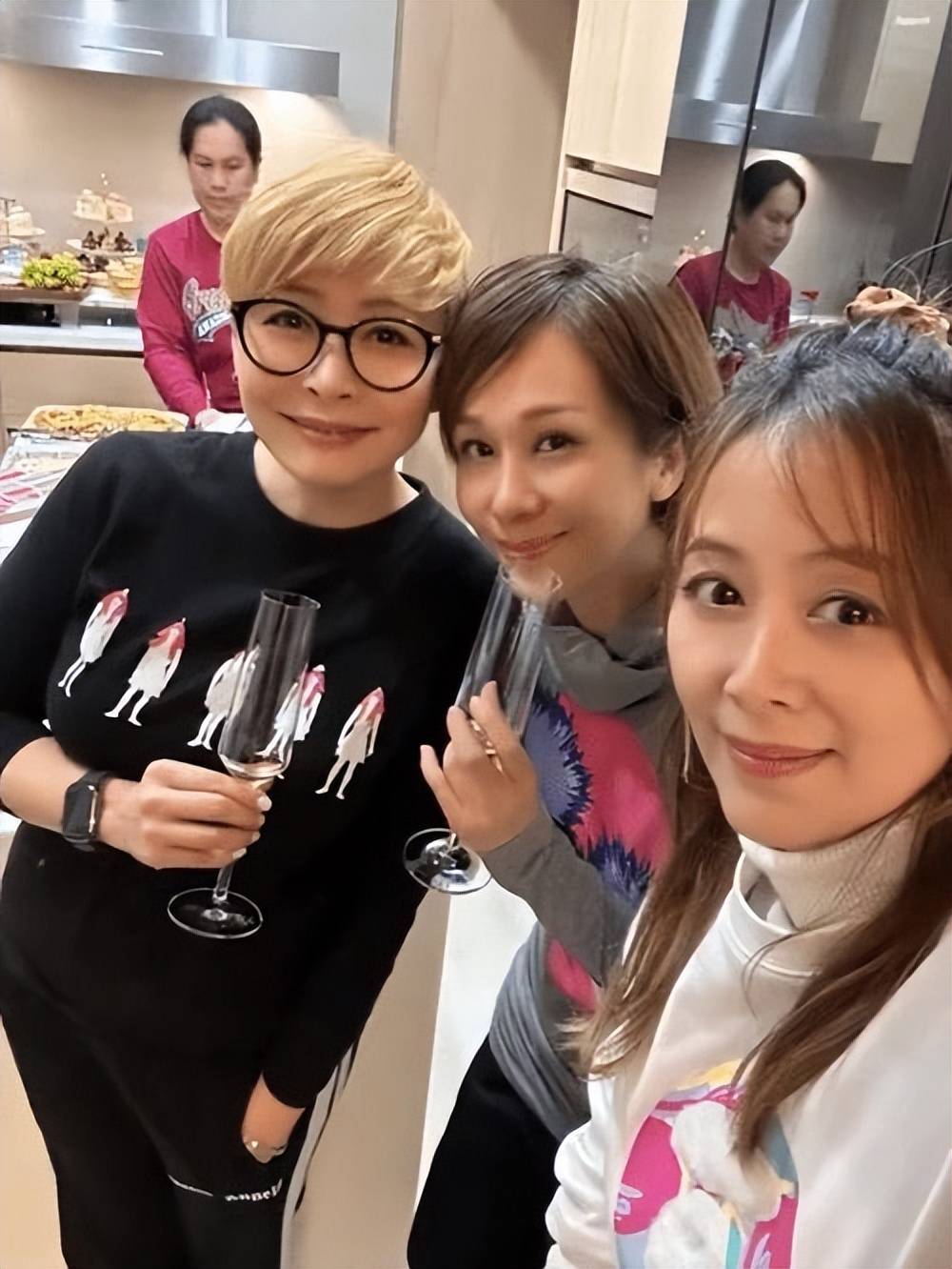 50岁的姚乐怡,还跟小姑娘似的?网友惊呆了:难道吃了不老仙丹?