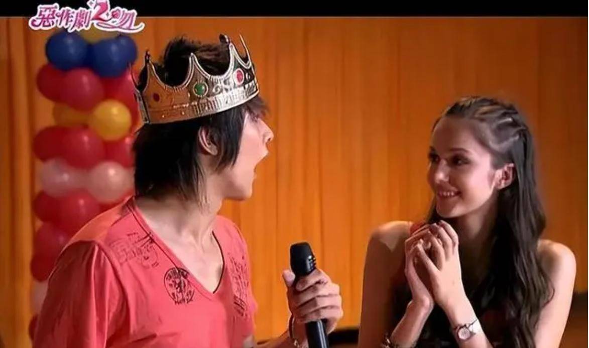 乌克兰最美冠军瑞莎!因恶作剧之吻爆红,二婚为爱改国籍嫁入中国