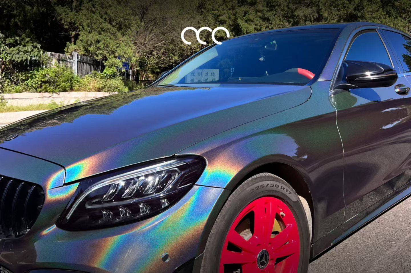 奔驰c级漫彩镭射风暴灰改色膜,低调中暗藏高贵气质