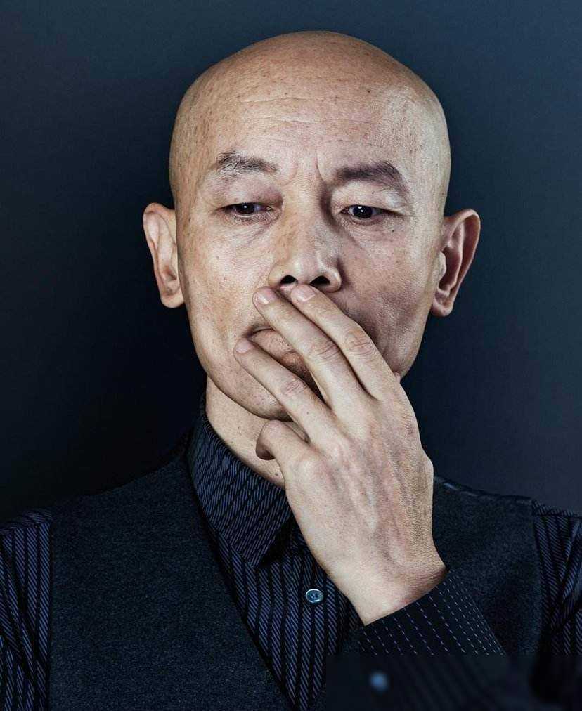 无女的葛优,你以为妻子貌美如花,其实却隐藏着秘密
