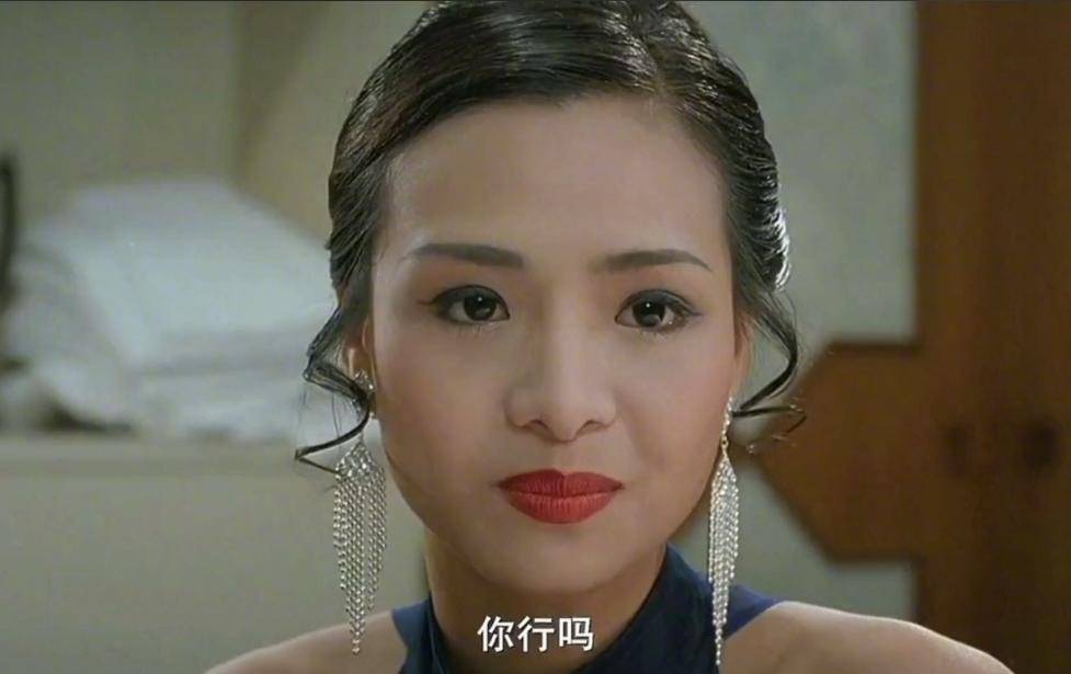 出人意料的是,她没有乘胜追击,而是转向情圣跛豪等影片,在喜剧和黑帮