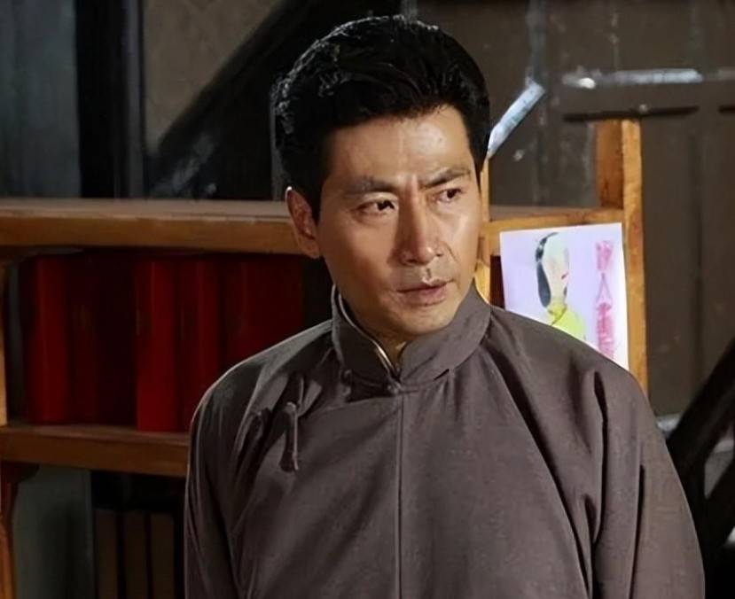 出道31年不温不火,老婆却靠一首歌吃了30年,现在成春晚常客