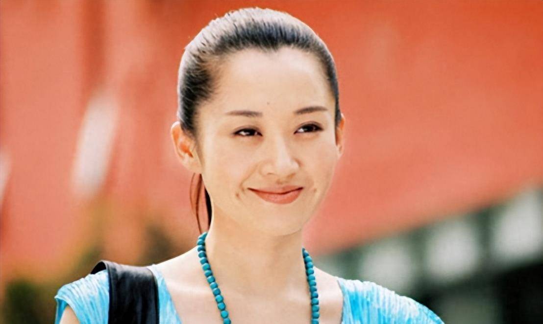 叫"许晴的风情万种",撩了20年,竟遭3个油王绊住脚