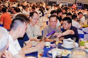 潮起新程·迎海领鲜|2025年迎海水产交易中心水产商户联谊晚宴圆满举行(图9)