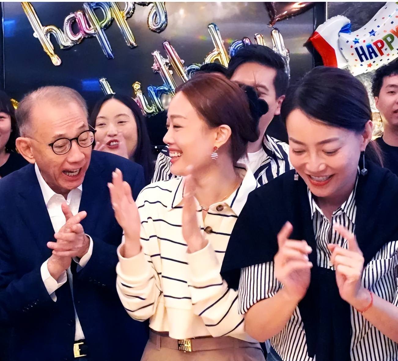 容祖儿44岁生日会搞大了,老板杨受成都吃不消