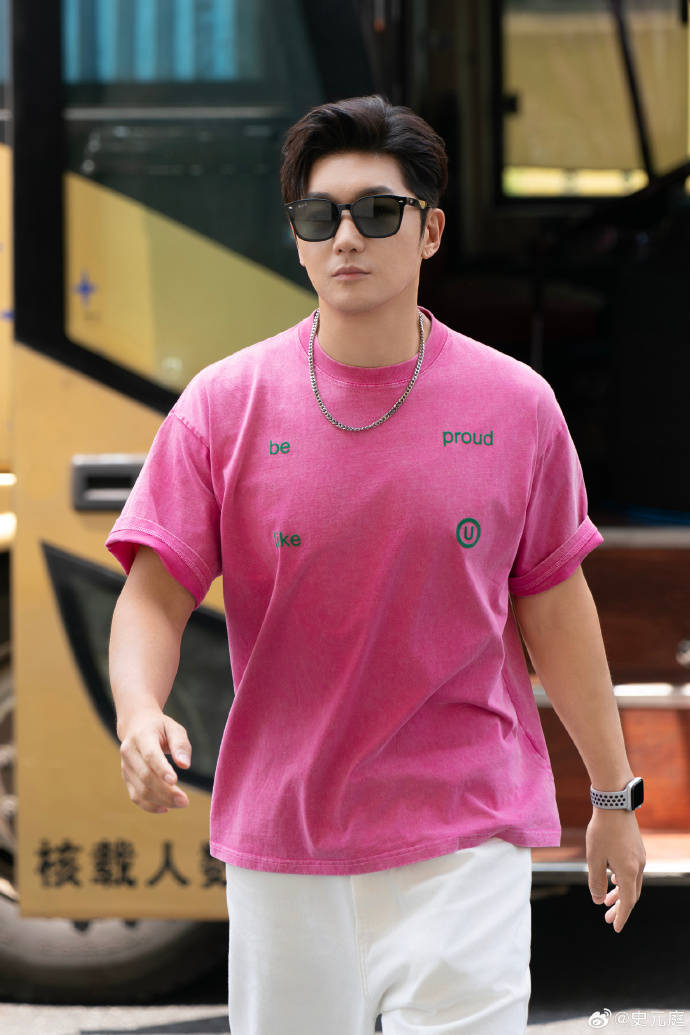 “下岗男演员,景区再就业”35岁男演员回应景区当NPC 插图6 “下岗男演员,景区再就业”35岁男演员回应景区当NPC 插图6