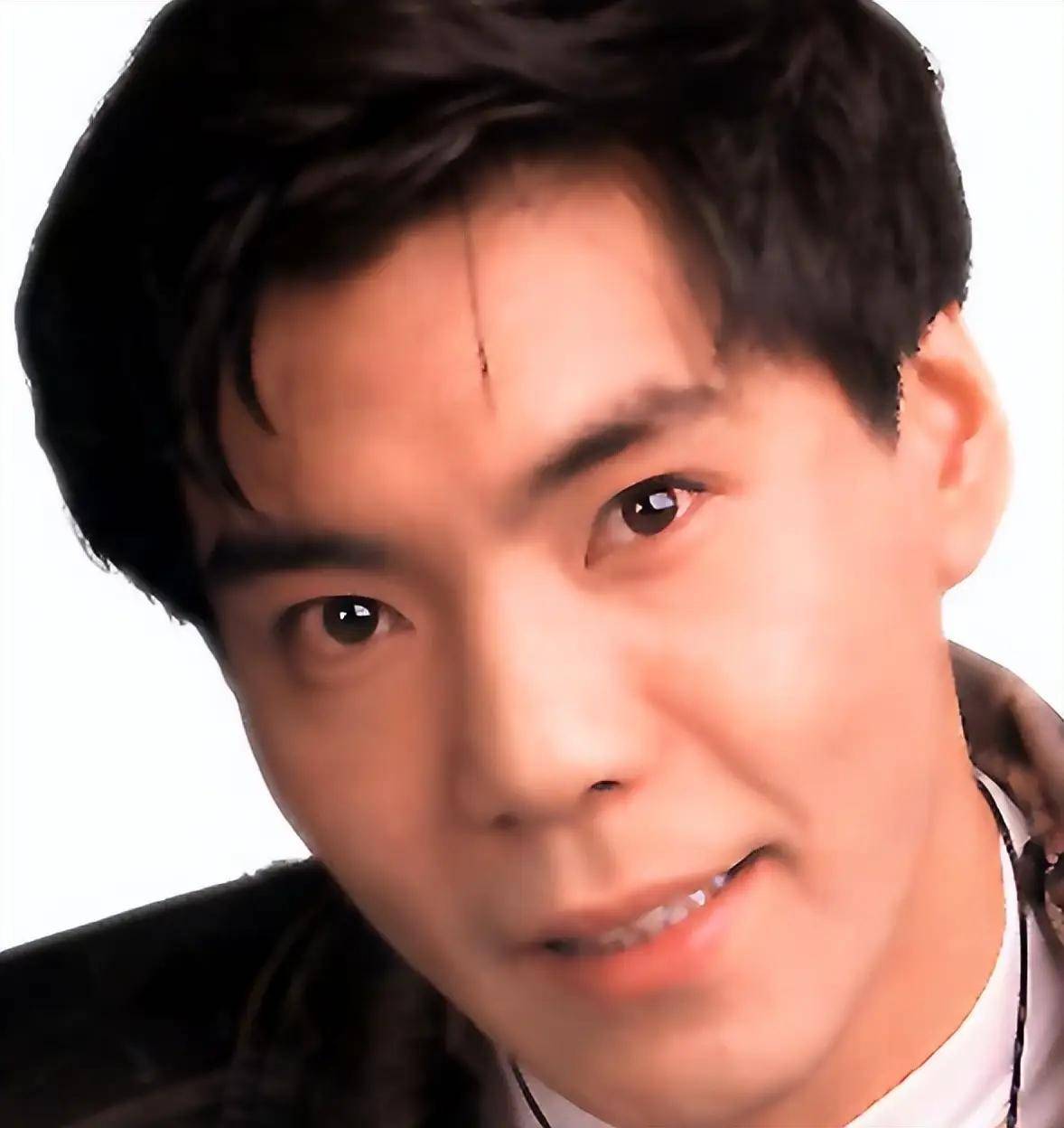 像一股暖风,吹进了封闭的校园,屠洪刚被