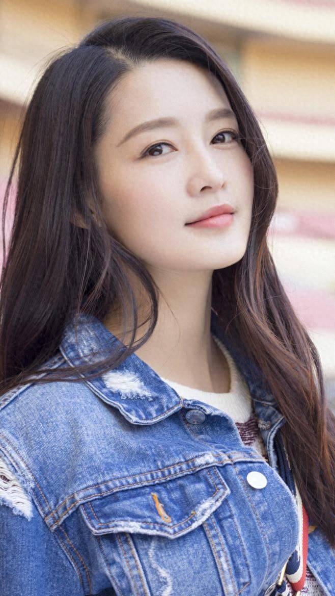 学了8年戏曲,而李沁却转投娱乐圈,她表示:我真的回不去了