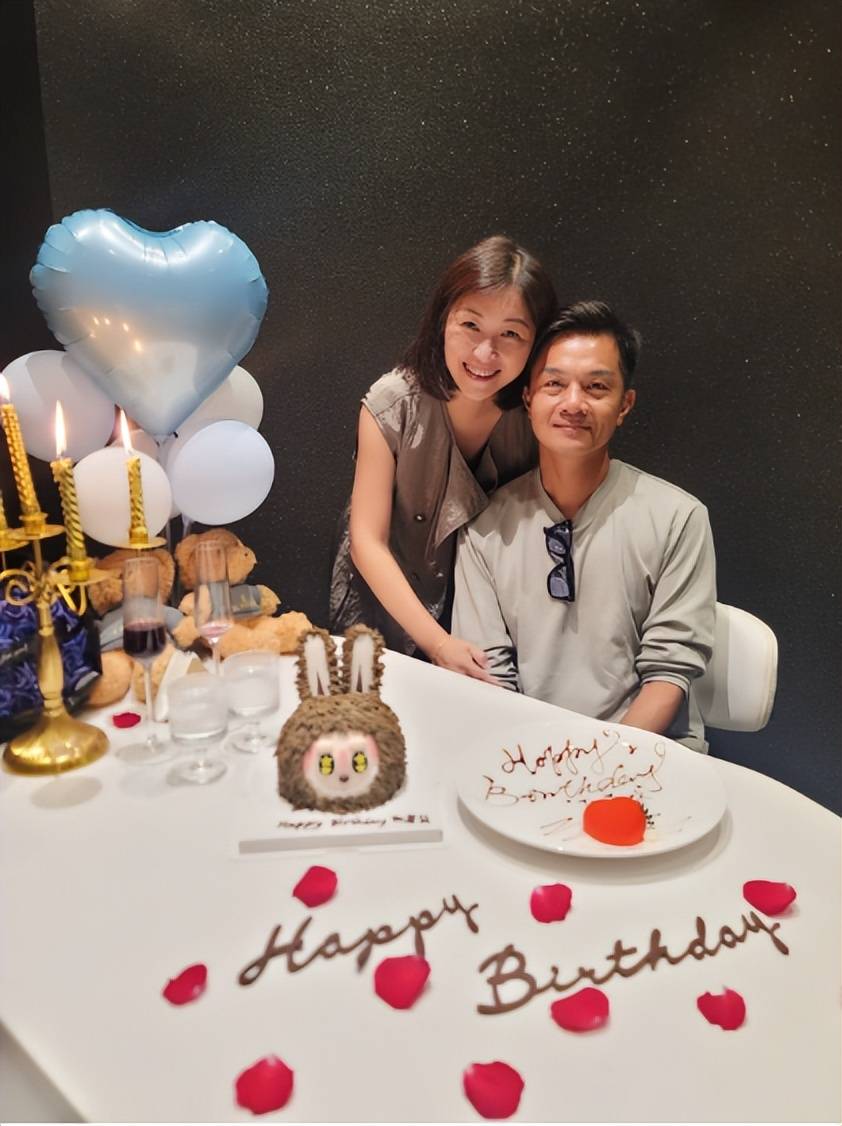 老公是前tvb艺人,结婚十余年有两女一子