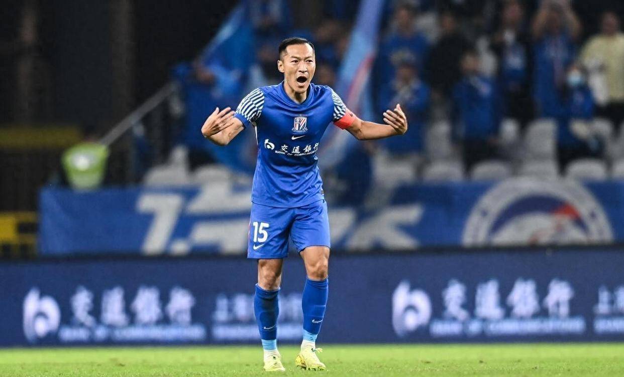 诞生5大意想不到,主裁遭质疑,揪出最差