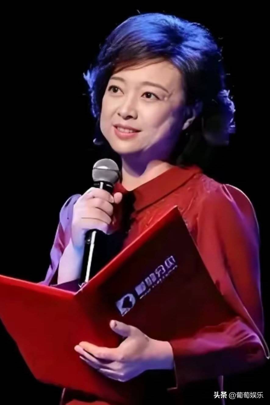 央视主持人彭坤