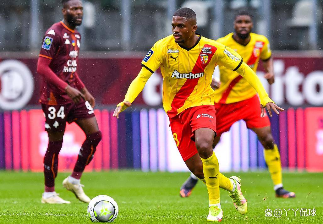 梅斯对阵朗斯:法甲第十轮,防守薄弱的梅斯能否抵挡朗斯的进攻