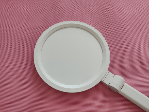 从护眼到 “养眼”,给孩子医学级光场守护-书客SKY护眼台灯评测