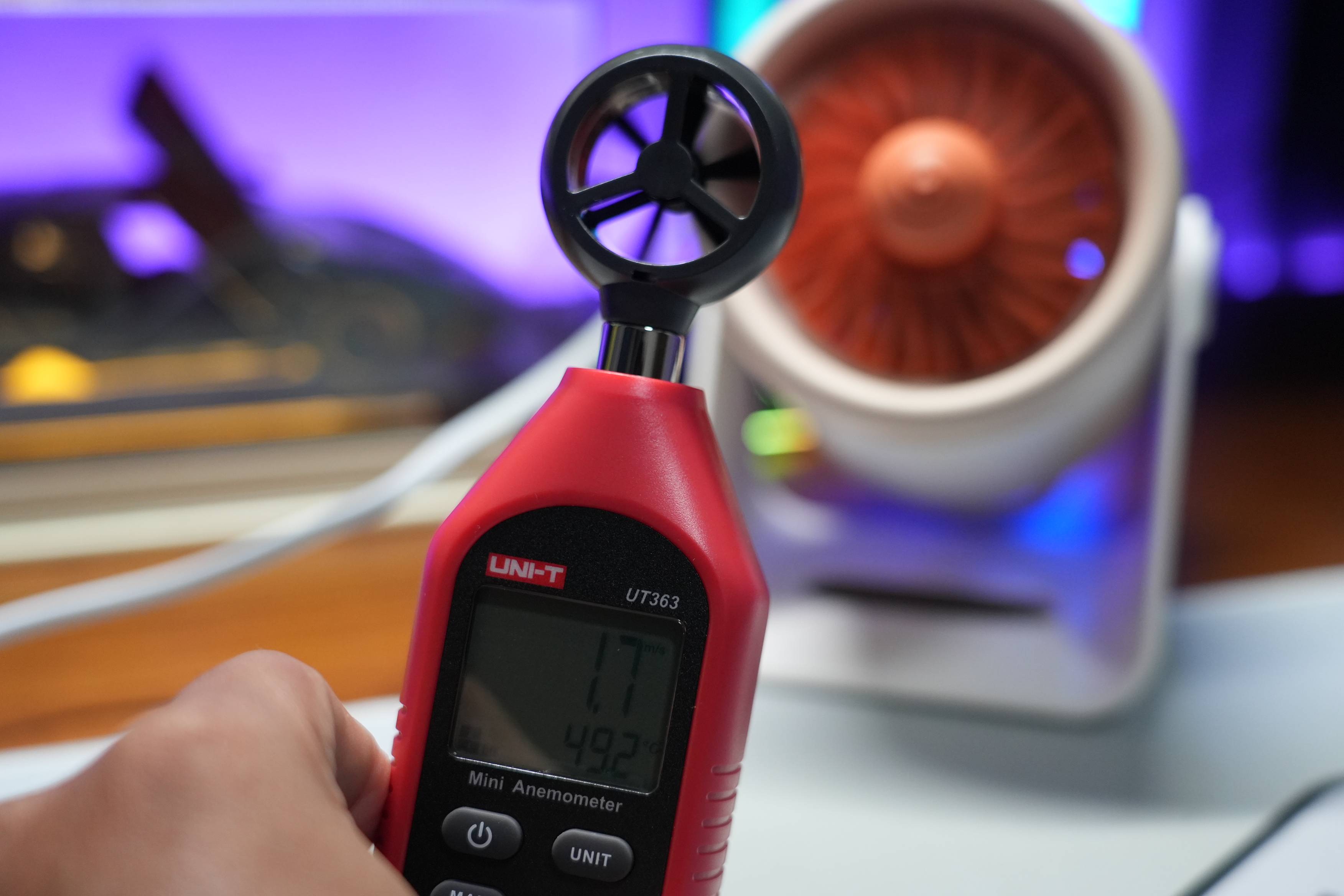 冬日温暖小确幸！西圣桌面暖风机mini速热静音，居家办公都适配