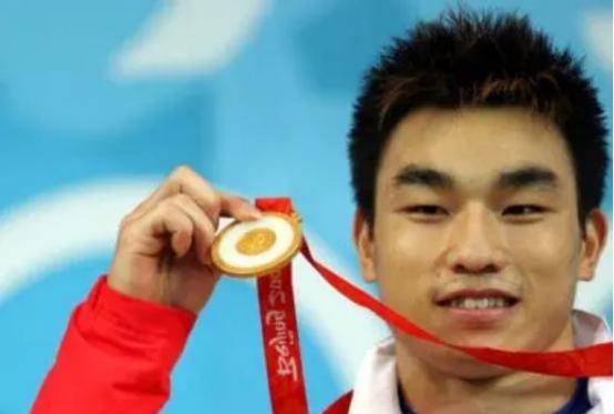 憋屈的王者:曾4次打破世界纪录,奥运前却无故被换,愤然退役