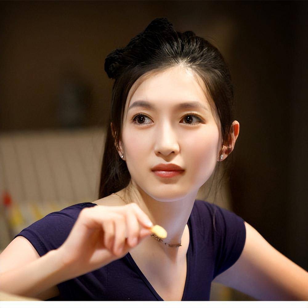 王传君没说错,"胡歌前女友"江疏影,纯粹就是个"平庸"的美女